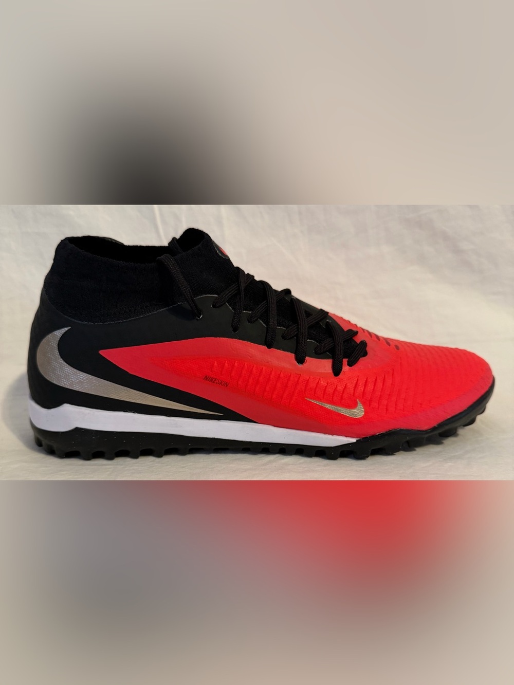 Nike Phantom 6 Academy High Turf Soccer Shoes Black/Red HQ2277-600 Men’s Sz: 8.5